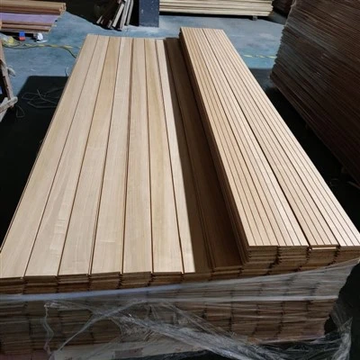 Pannelli murali in legno massello